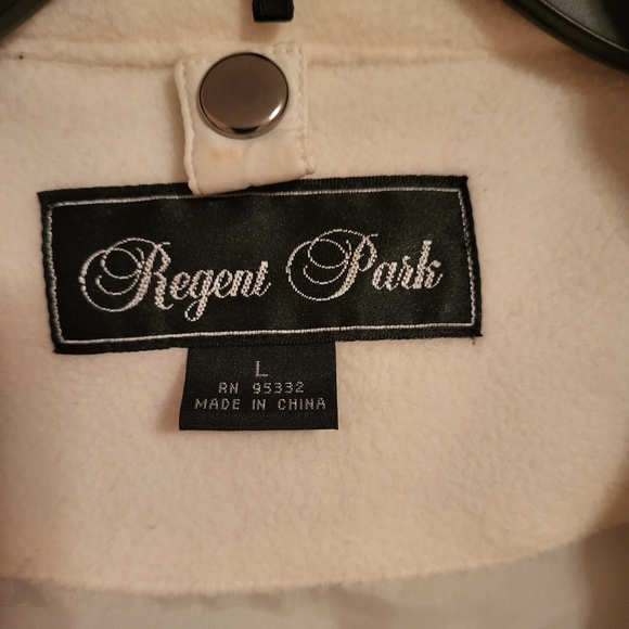 Ivory vest - Picture 5 of 9